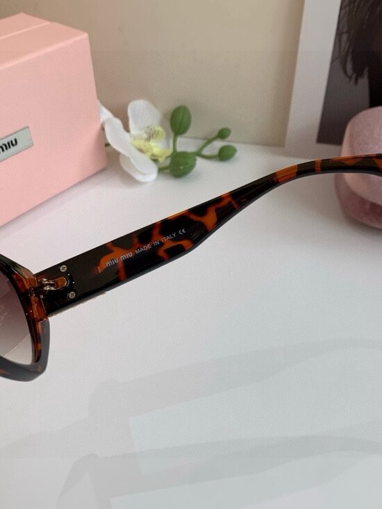 ✅NWT Authentic  MIU MIU Sunglasses main image 8